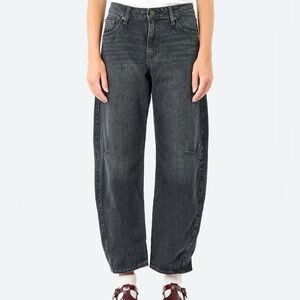 Levi’s Baggy Dad Barrel Jeans